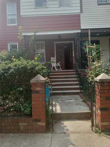 8634 125th Street, Richmond Hill, NY 11418