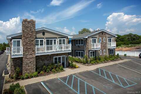 333 Candee Avenue, Sayville, NY 11782
