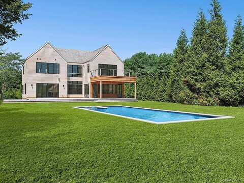 50 Tuckahoe Lane, Southampton, NY 11968