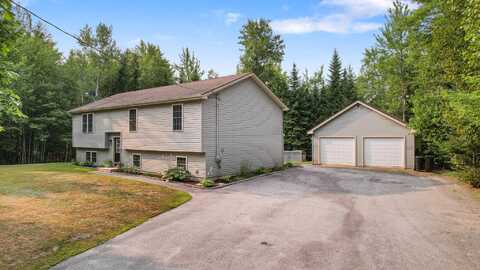 603 County Road, Milford, ME 04461
