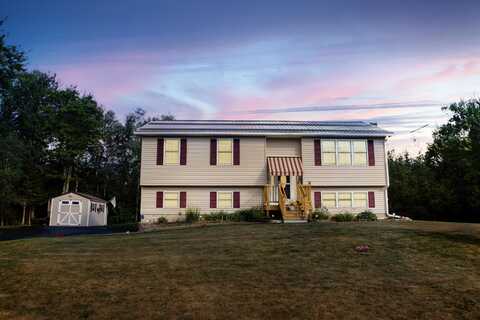 31 Jay's Way, Hampden, ME 04444