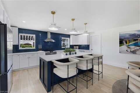 1600 Curlew, NAPLES, FL 34102