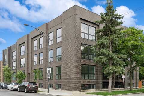 5830 N Lincoln Avenue, Chicago, IL 60659