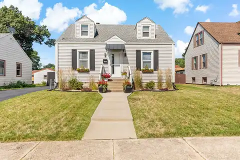 18240 Wildwood Avenue, Lansing, IL 60438