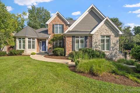 821 Plamondon Road, Wheaton, IL 60189