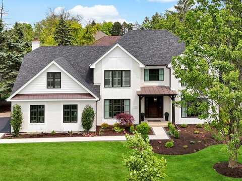 112 Danada Drive, Wheaton, IL 60189