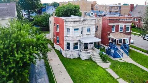 315 S 5th Avenue, Maywood, IL 60153