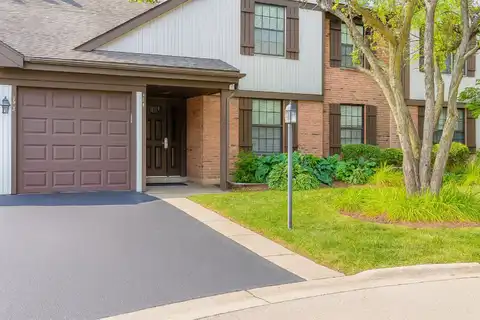 274 Buckingham Court, Schaumburg, IL 60193