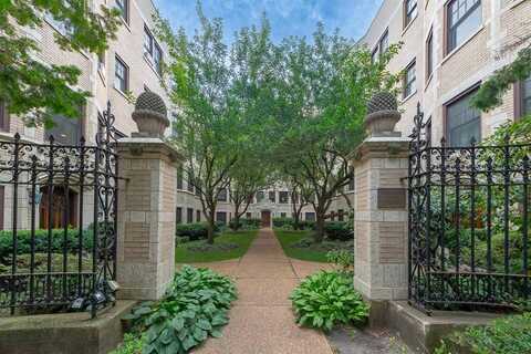 824 Judson Avenue, Evanston, IL 60202