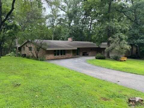17150 Timber Drive, Sterling, IL 61081