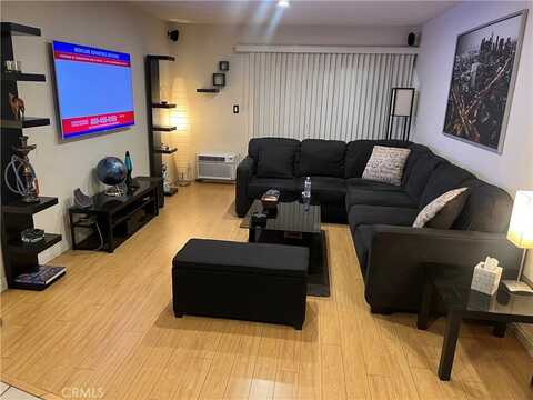 18620 Hatteras, Tarzana, CA 91356