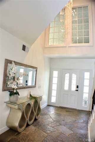 18855 Miranda Street, Tarzana, CA 91356