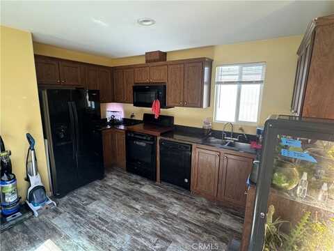 17820 Lakewood Boulevard, Bellflower, CA 90706