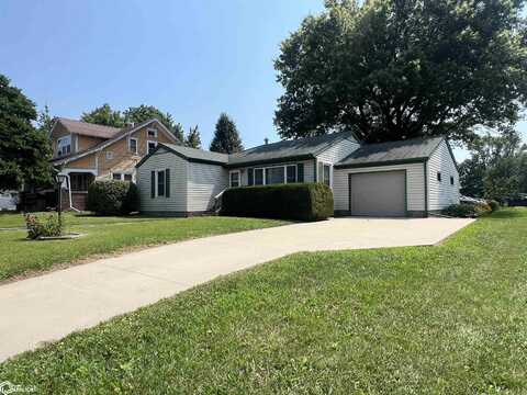 902 W Burlington Avenue, Fairfield, IA 52556