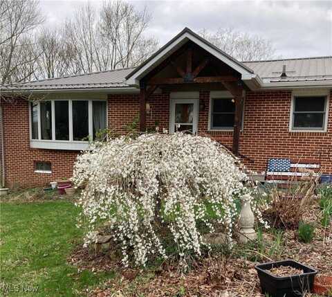 2179 Rhone Drive, Millersburg, OH 44654