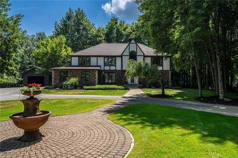 38450 Pettibone Road, Solon, OH 44139