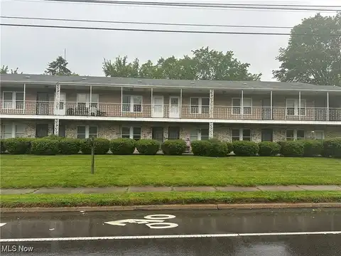 787 E Wilbeth Road unit: 2, Akron, OH 44306