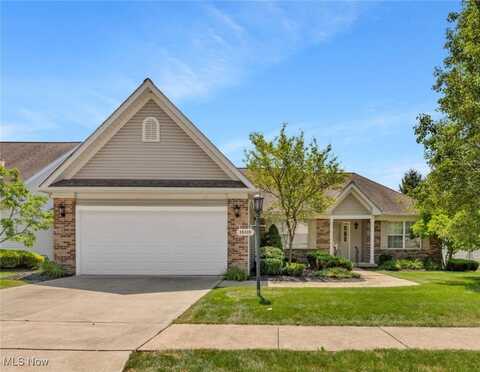 18419 N Winding Oak Drive, Middleburg Heights, OH 44130