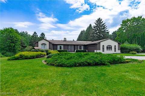 18781 Thorpe Road, Chagrin Falls, OH 44023