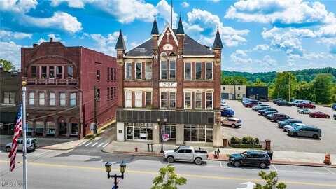 622 Wheeling Avenue, Cambridge, OH 43725