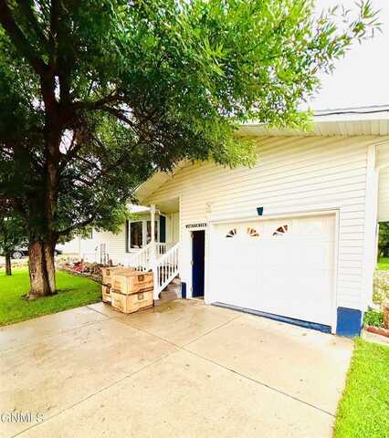205 2nd Street North, New Salem, ND 58563
