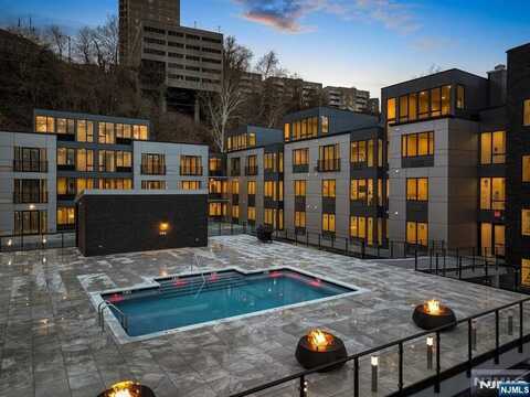 7101 River Road 204B, North Bergen, NJ 07047