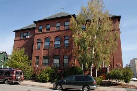 521 Pine Street, Manchester, NH 03103