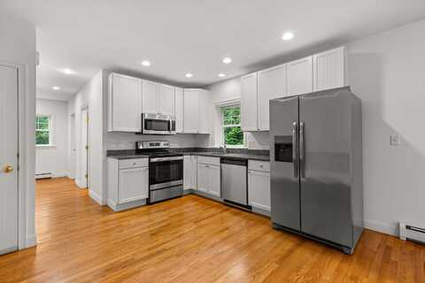 4 Stimson Street, Kittery, ME 03904