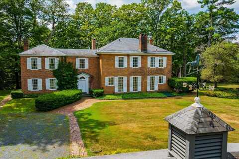 10 Bischoff Lane, Hartland, VT 05048