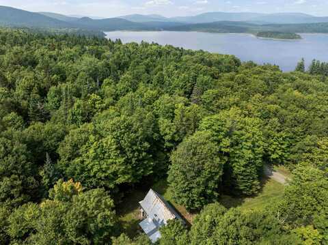 39 Champion Circle, Pittsburg, NH 03592