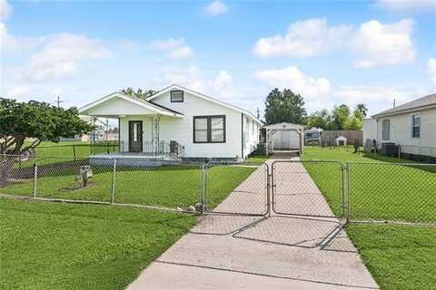 8007 DRUM Street, New Orleans, LA 70126