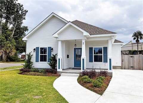 2 FAIRLANE Drive, Metairie, LA 70003