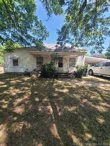 404 E Beach Street, Henryetta, OK 74437