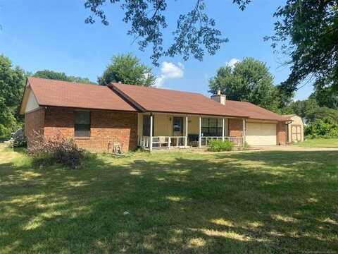 920 N Woodview Drive, Skiatook, OK 74070
