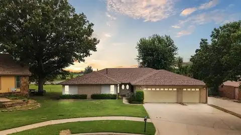 1601 Merlin, Pryor, OK 74361