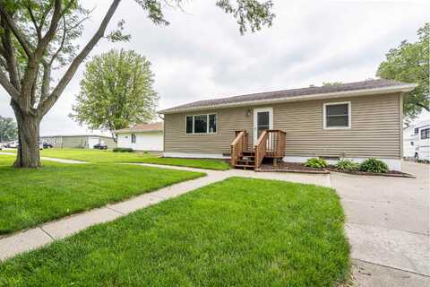 425 7th Ave SW, Le Mars, IA 51031
