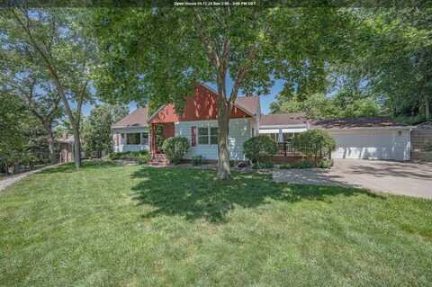 2400 E SOLWAY ST, Sioux City, IA 51104