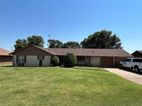 2020 E Lawter Road, Weatherford, OK 73096