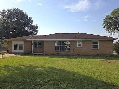 407 N John Street, Holdenville, OK 74848