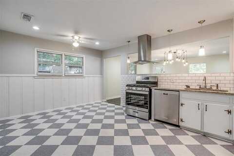 5420 Volder Drive, Fort Worth, TX 76114