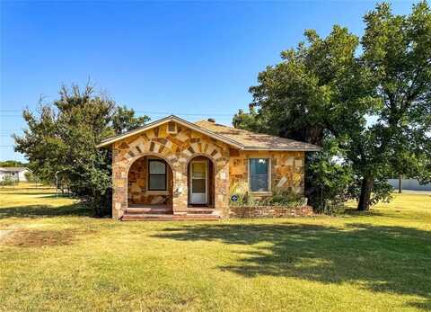 809 W 3rd Street, Cisco, TX 76437