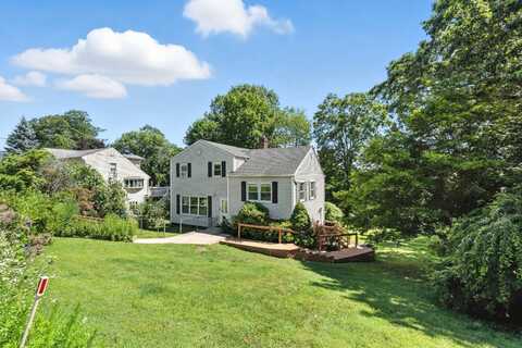 21 Bruce Ln, Valhalla, NY 10595