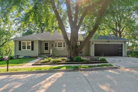 705 N Vine, Glenwood, IA 51534