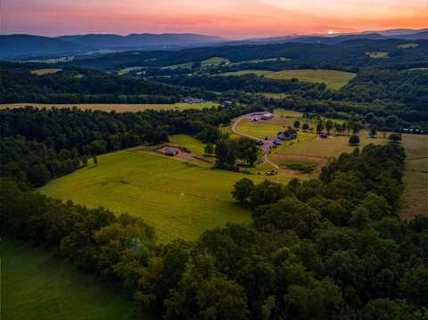 1360 Pine Run Rd, Linden, PA 17744