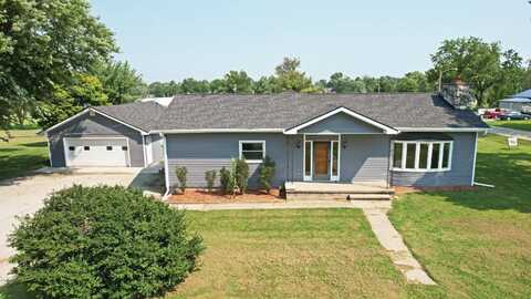 410 S Maple Street, Lenox, IA 50851