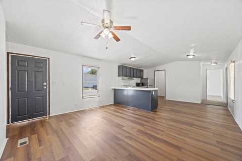 5429 Parker Henderson Rd, Forth Worth, TX 76119