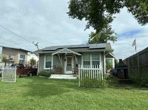806 W Chambers St, Cleburne, TX 76033
