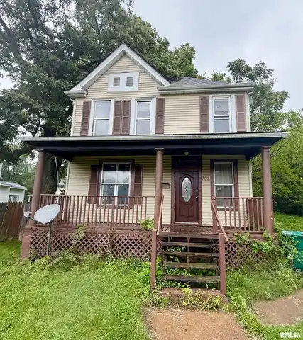707 E RAVINE Avenue, Peoria, IL 61603
