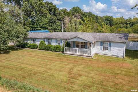 3256 S Hotze Road, Salem, IL 62881