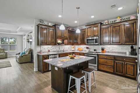 3916 Shady Grove Dr, Pace, FL 32571